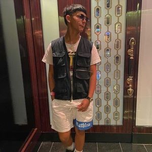 Meet your Posher, Ezequiiell